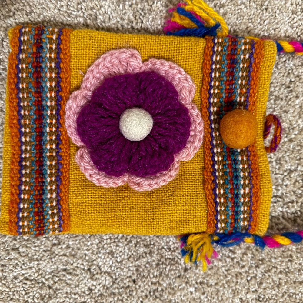 Crossbody embroidered bag